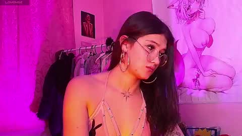 Snapshot of moonfiredance chatting on September 2025 07:10:02 AM Nicky  online show from September 2025 07:10:02 AM