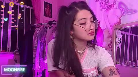 Snapshot of moonfiredance chatting on September 2025 03:10:02 AM Nicky  online show from September 2025 03:10:02 AM