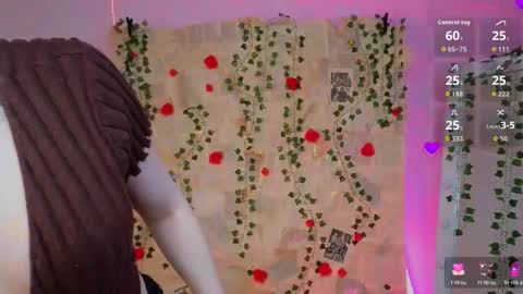 Snapshot of moonhaze_ chatting on February 2026 10:36:01 AM Erica online show from February 2026 10:36:01 AM