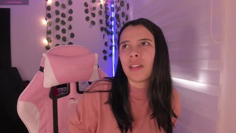 moonliight__ online show from December 2024 08:00:02 PM