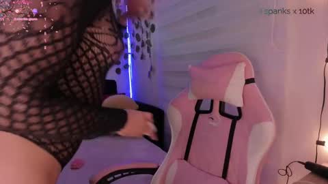 moonliight__ online show from December 2024 11:28:02 PM