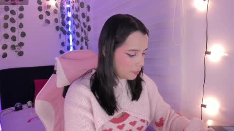 moonliight__ online show from January 2025 12:05:02 AM