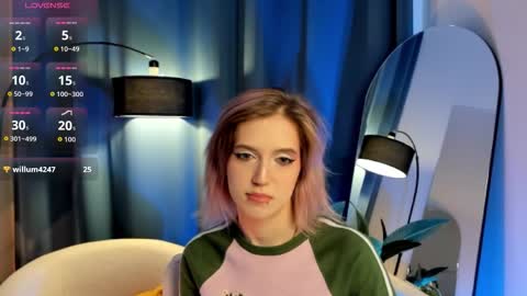 Asuna online show from September 2025 01:44:02 PM