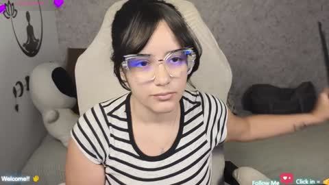 Snapshot of moonwoman_ chatting on January 2025 03:26:01 AM Moon Woman online show from January 2025 03:26:01 AM