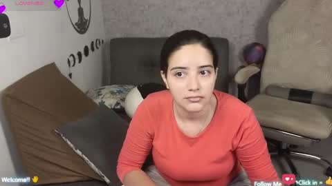 Snapshot of moonwoman_ chatting on March 2025 03:16:01 AM Moon Woman online show from March 2025 03:16:01 AM