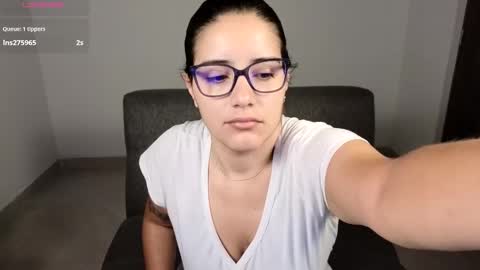 Snapshot of moonwoman_ chatting on September 2025 08:14:01 AM Moon Woman online show from September 2025 08:14:01 AM