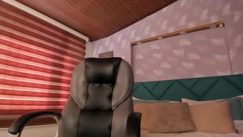 Michelle online show from February 2025 01:09:02 PM