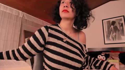 Michelle online show from November 2025 01:21:02 PM