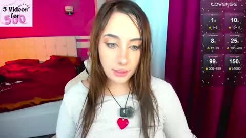 Morana Mayer online show from November 2025 08:25:01 AM