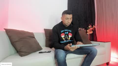 Snapshot of morganandmegan01 chatting on February 2026 10:46:01 AM online show from February 2026 10:46:01 AM