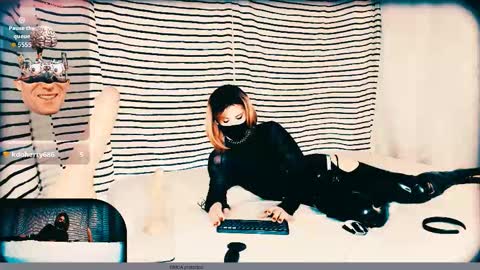 Snapshot of morphelina chatting on December 2025 04:38:01 PM Morphelina online show from December 2025 04:38:01 PM