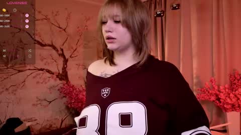 morvelyn online show from November 2025 07:03:03 PM