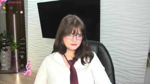 Snapshot of morygirl chatting on November 2025 01:22:04 PM mori online show from November 2025 01:22:04 PM