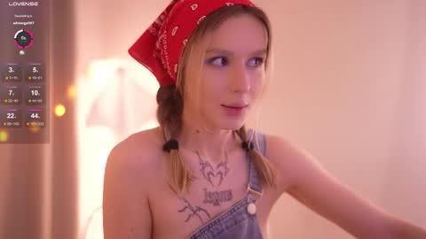 MIRA online show from October 2025 05:36:01 PM