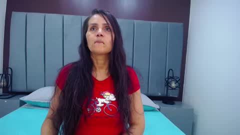 Snapshot of moxa_hot chatting on March 2025 01:29:02 PM moxa hot online show from March 2025 01:29:02 PM