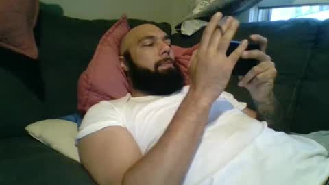 Mr8 online show from November 2025 10:12:01 PM