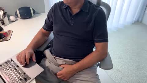 Snapshot of mr_hornyasfuck chatting on November 2025 01:39:02 PM mr_hornyasfuck online show from November 2025 01:39:02 PM