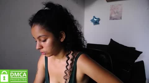 Snapshot of mr_mrscurie chatting on January 2025 10:40:01 PM Mr  Mrs Curie online show from January 2025 10:40:01 PM