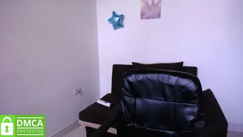 Snapshot of mr_mrscurie chatting on January 2025 08:35:02 PM Mr  Mrs Curie online show from January 2025 08:35:02 PM