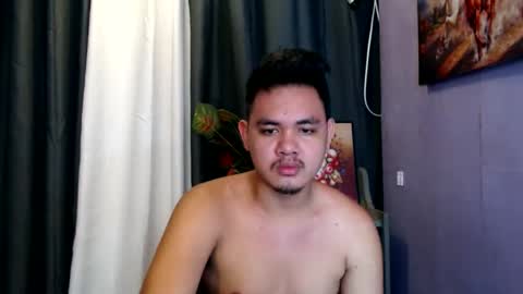 Snapshot of mr_olivercummerx chatting on September 2025 01:49:01 AM mr_olivercummerx online show from September 2025 01:49:01 AM