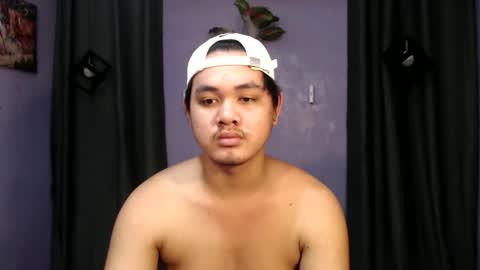 Snapshot of mr_olivercummerx chatting on November 2025 07:00:02 AM mr_olivercummerx online show from November 2025 07:00:02 AM