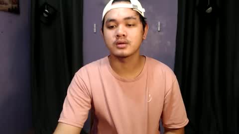 Snapshot of mr_olivercummerx chatting on November 2025 06:55:02 PM mr_olivercummerx online show from November 2025 06:55:02 PM