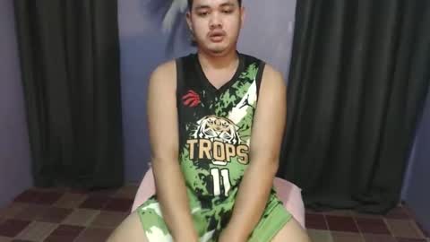 Snapshot of mr_olivercummerx chatting on December 2025 02:28:02 AM mr_olivercummerx online show from December 2025 02:28:02 AM