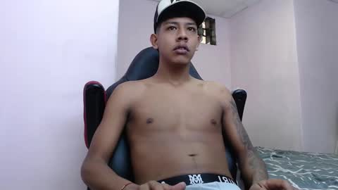 Snapshot of mr_stiven_ chatting on January 2025 03:15:01 AM mr_stiven_ online show from January 2025 03:15:01 AM