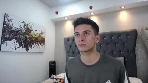 Snapshot of mr_williseo chatting on March 2025 07:12:02 PM williseo online show from March 2025 07:12:02 PM