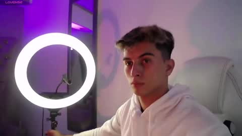 Snapshot of mr_williseo chatting on September 2025 07:58:02 PM williseo online show from September 2025 07:58:02 PM