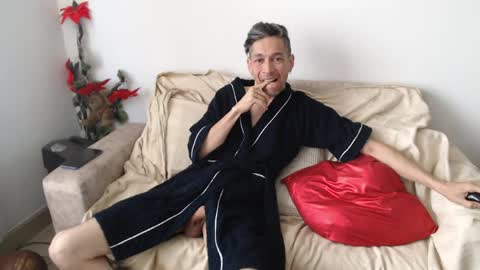 Snapshot of mrcock_col chatting on April 2026 12:50:01 PM mrcock_col online show from April 2026 12:50:01 PM