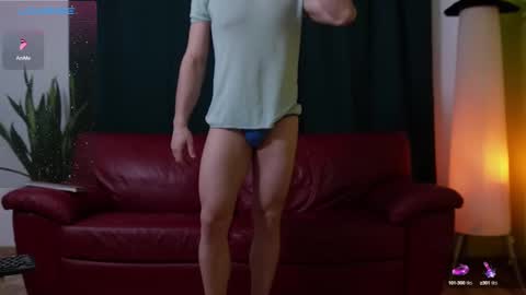 Snapshot of mrgreeneyes01 chatting on February 2025 10:52:01 AM juan luis online show from February 2025 10:52:01 AM