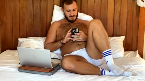 Snapshot of mrmaxiy chatting on May 2026 08:11:02 AM Max online show from May 2026 08:11:02 AM