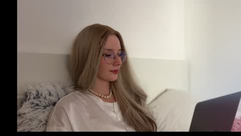 ms_christiana online show from July 2026 03:21:01 PM