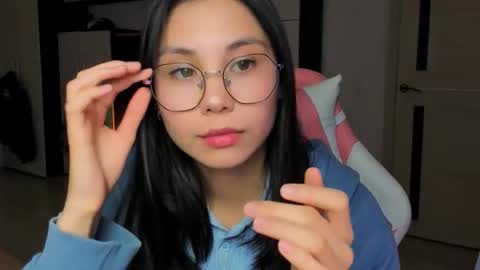 Snapshot of ms_emily_ chatting on September 2025 03:58:02 PM ms_emily_ online show from September 2025 03:58:02 PM