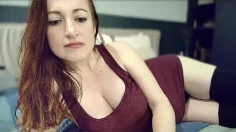 Melanie online show from December 2024 09:39:02 AM