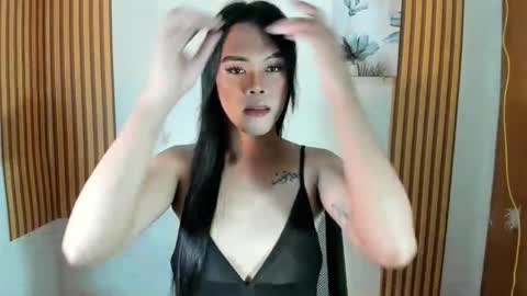 selena online show from October 2025 01:47:01 AM