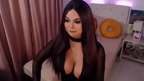 Snapshot of msgoldencum chatting on January 2025 09:27:01 AM MSGOLDENCUM online show from January 2025 09:27:01 AM