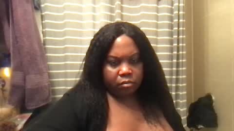 Snapshot of msjonemillion chatting on December 2024 06:58:01 AM Chocolate  Candy   Stick online show from December 2024 06:58:01 AM