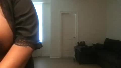 Snapshot of msjonemillion chatting on December 2024 09:00:02 PM Chocolate  Candy   Stick online show from December 2024 09:00:02 PM