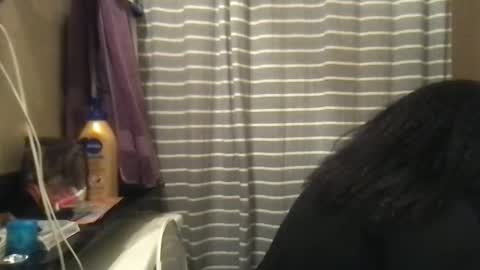 Snapshot of msjonemillion chatting on December 2024 12:03:02 AM Chocolate  Candy   Stick online show from December 2024 12:03:02 AM