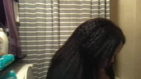 Snapshot of msjonemillion chatting on December 2024 02:49:02 AM Chocolate  Candy   Stick online show from December 2024 02:49:02 AM