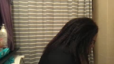 Snapshot of msjonemillion chatting on January 2025 02:04:01 AM Chocolate  Candy   Stick online show from January 2025 02:04:01 AM