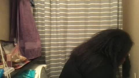 Snapshot of msjonemillion chatting on February 2025 05:15:02 AM Chocolate  Candy   Stick online show from February 2025 05:15:02 AM