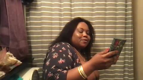 Snapshot of msjonemillion chatting on February 2025 01:35:01 AM Chocolate  Candy   Stick online show from February 2025 01:35:01 AM