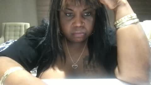 Snapshot of msjonemillion chatting on March 2025 02:51:02 AM Chocolate  Candy   Stick online show from March 2025 02:51:02 AM