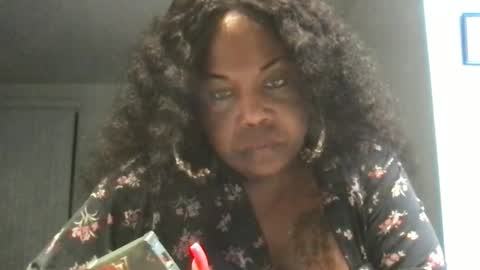 Snapshot of msjonemillion chatting on October 2025 11:20:01 PM Chocolate  Candy   Stick online show from October 2025 11:20:01 PM