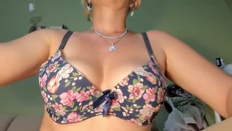 MsPurrfectLove online show from March 2025 02:43:02 PM