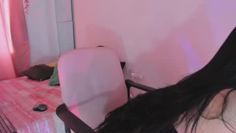 Chloe new account online show from October 2025 08:59:02 PM