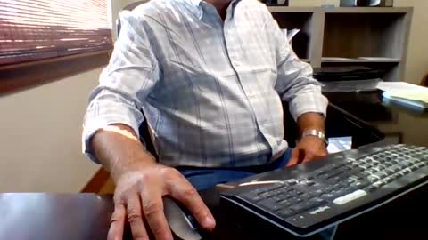 Snapshot of mttoker chatting on August 2026 04:31:02 PM mttoker online show from August 2026 04:31:02 PM